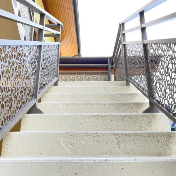 Exterior Aluminium Railings - Image 2